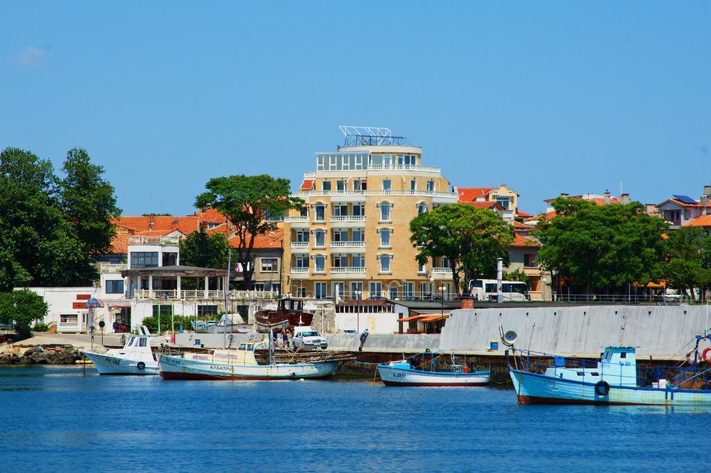 Family Hotel Paros Pomorie Quarto foto